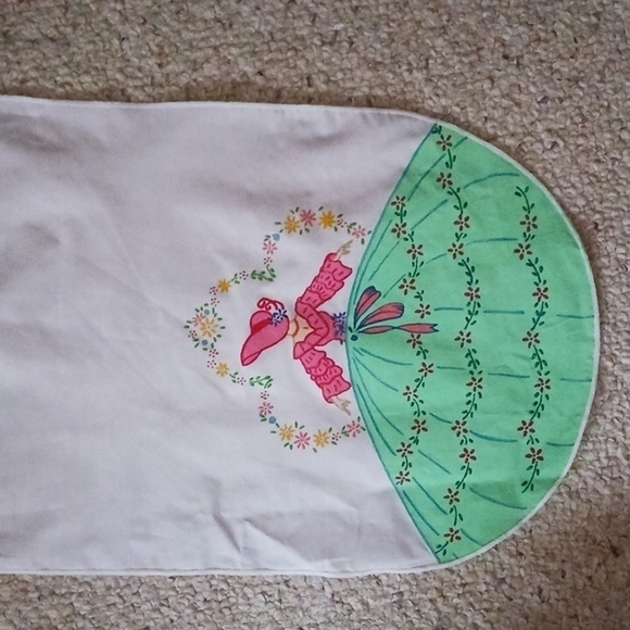 Fabric Painted Table Runner - Picture 2 of 3